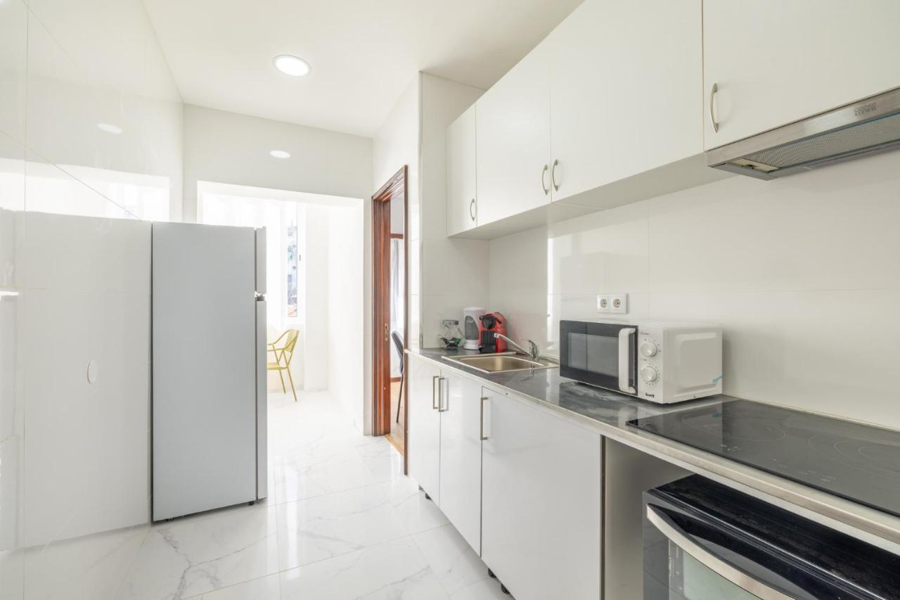 Downtown 2 Minutes By Walk To Center And Metro-Direct To Airpot T4 Apartment ปอร์โต ภายนอก รูปภาพ